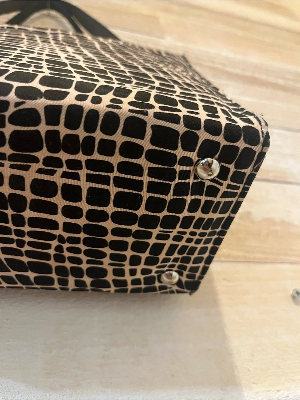 kate spade New York Black & Cream Patterned Tote Bag-Vintage Classic - Picture 13 of 14
